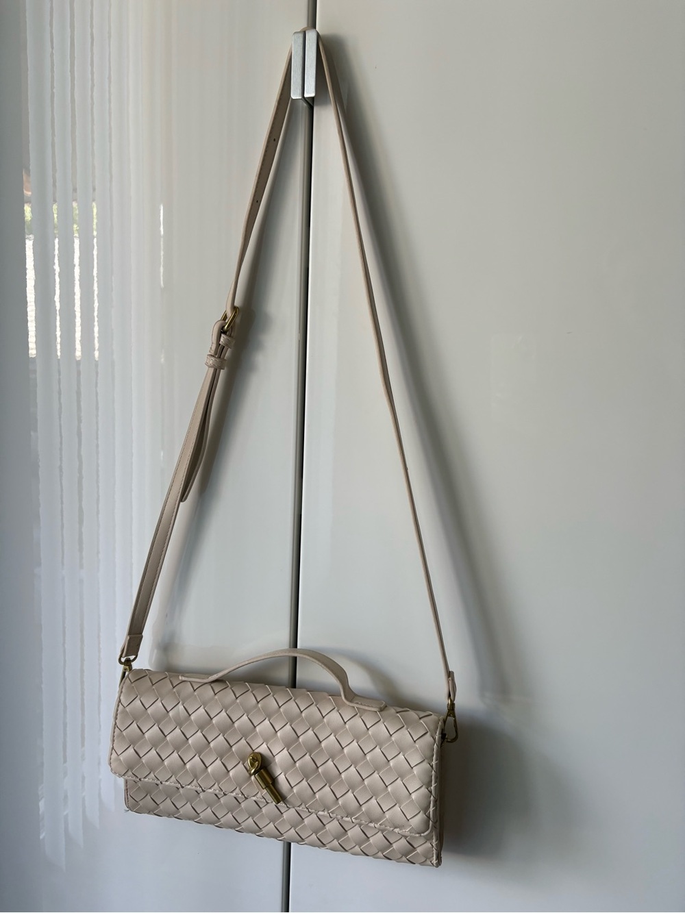 Urban Expressions Woven Clutch in Light Beige